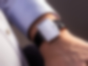 Unscharfe Vorschau für eine exklusive B&S PLUS Uhr