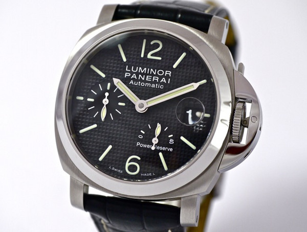 Panerai luminor on sale power reserve 40mm