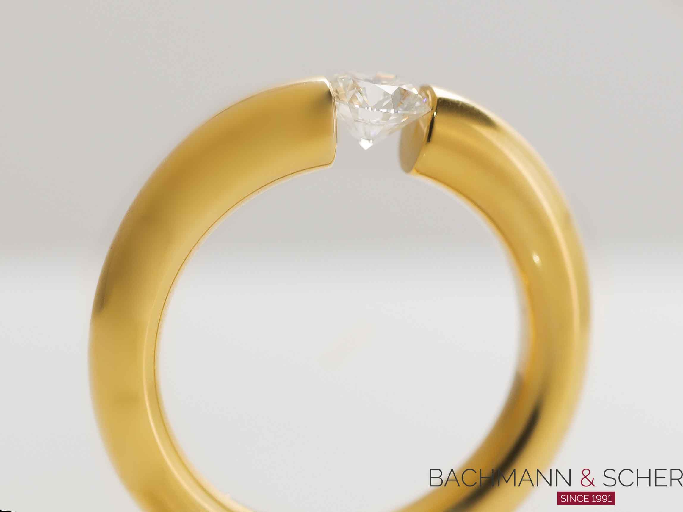 Ring Niessing Tension Ring 18k Yellow Gold 1 Diamond Brilliant Cut circa  0,50ct VS2-G Ring Size 52