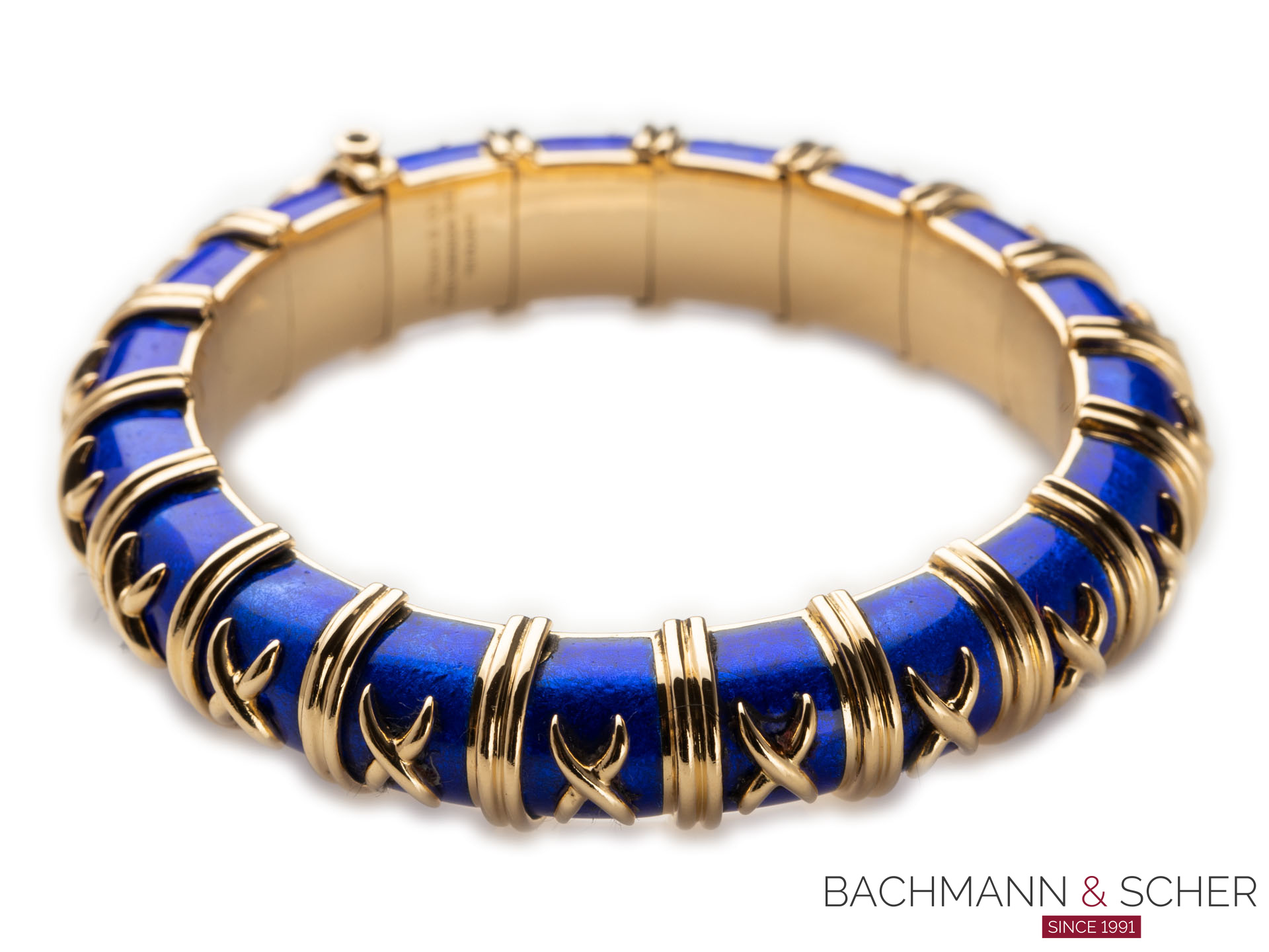 Schlumberger bangle shop