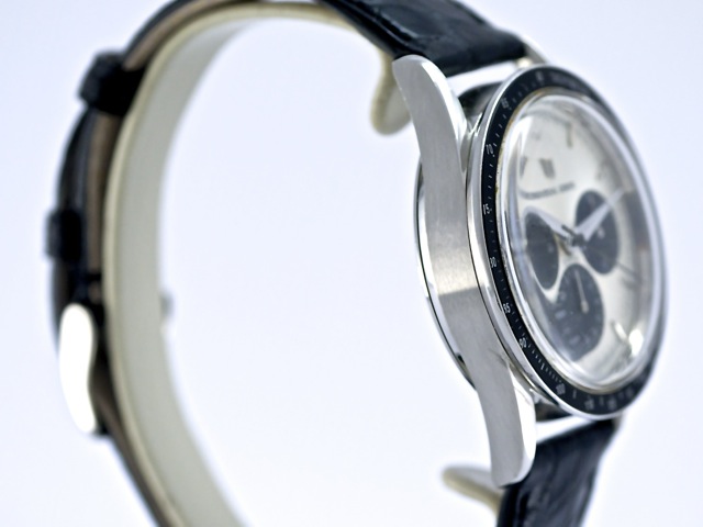 Universal geneve 2025 884.475