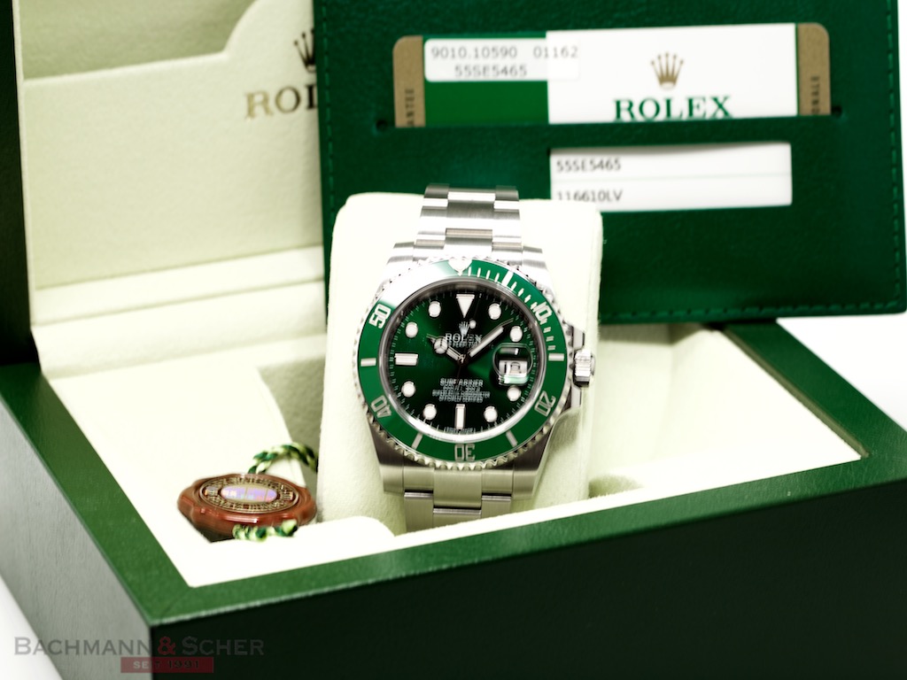 Rolex Submariner 'Hulk' Ref. 116610LV Date 2016 w/ Box & Papers