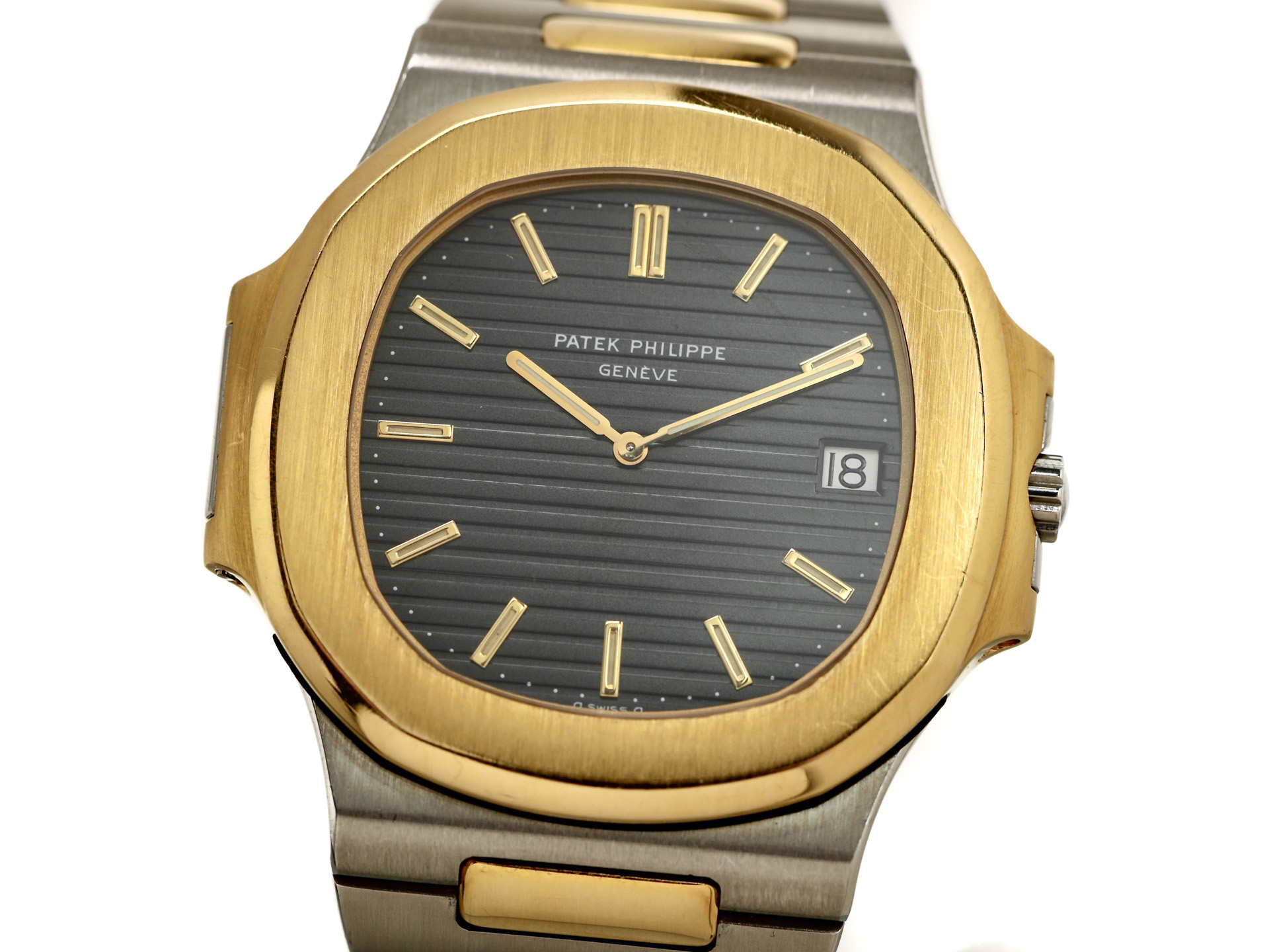 Patek philippe deals nautilus jumbo gold