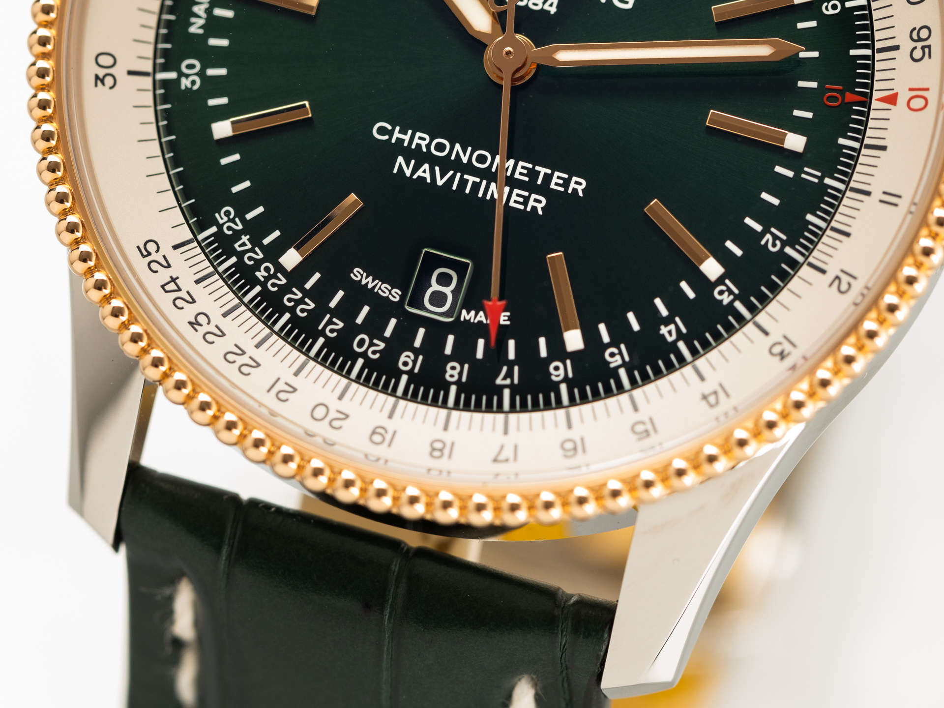 BREITLING NAVITIMER 1 41 HARRODS 18kYellow Gold Steel Green Dial Limited to 50 Pieces Box Papers Bj 2019 Unworn
