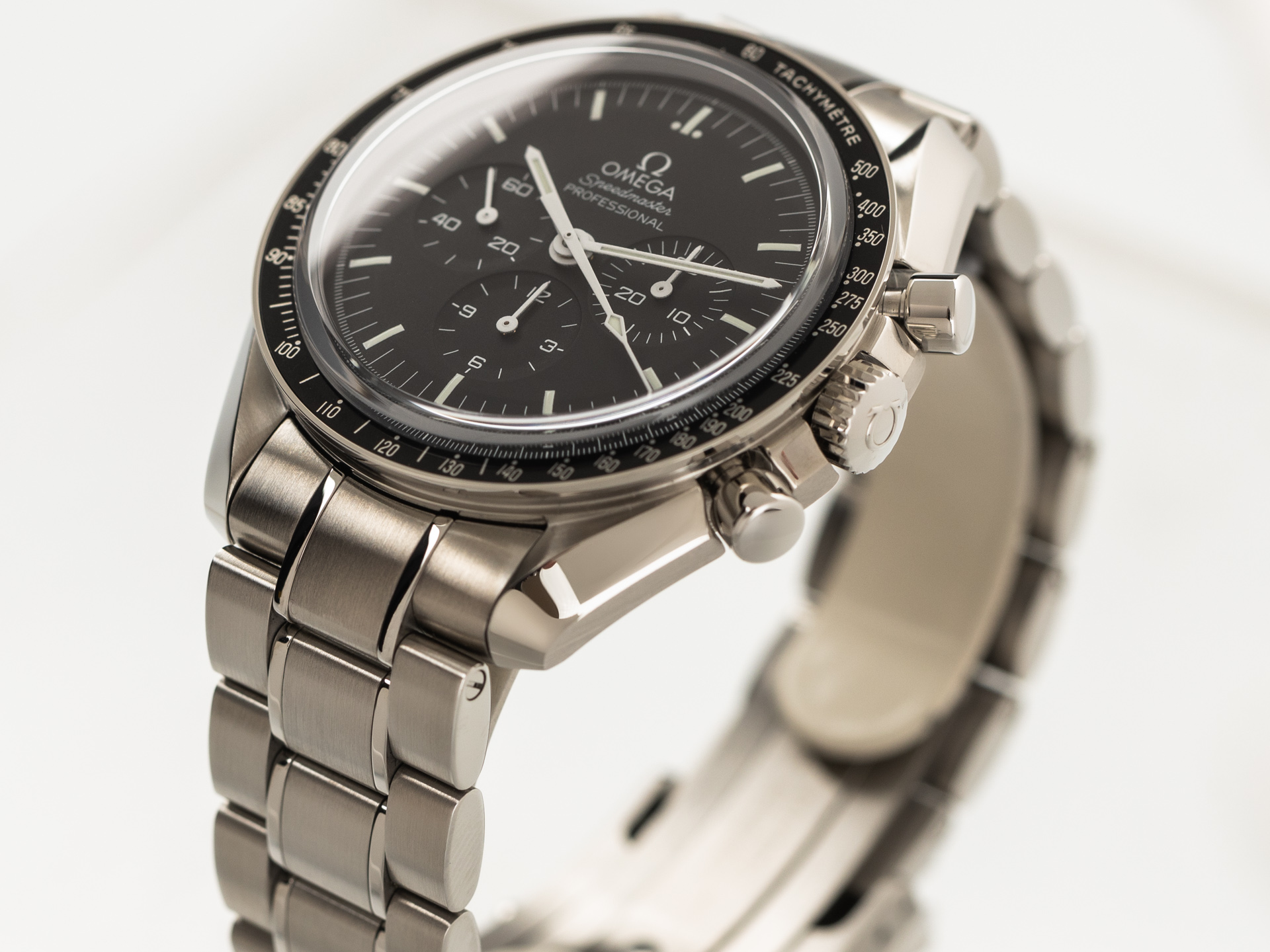 OMEGA SPEEDMASTER Professional MOONWATCH Ref 31130423001006 Steel Box Papers FULL SET Bj 2021 Unworn