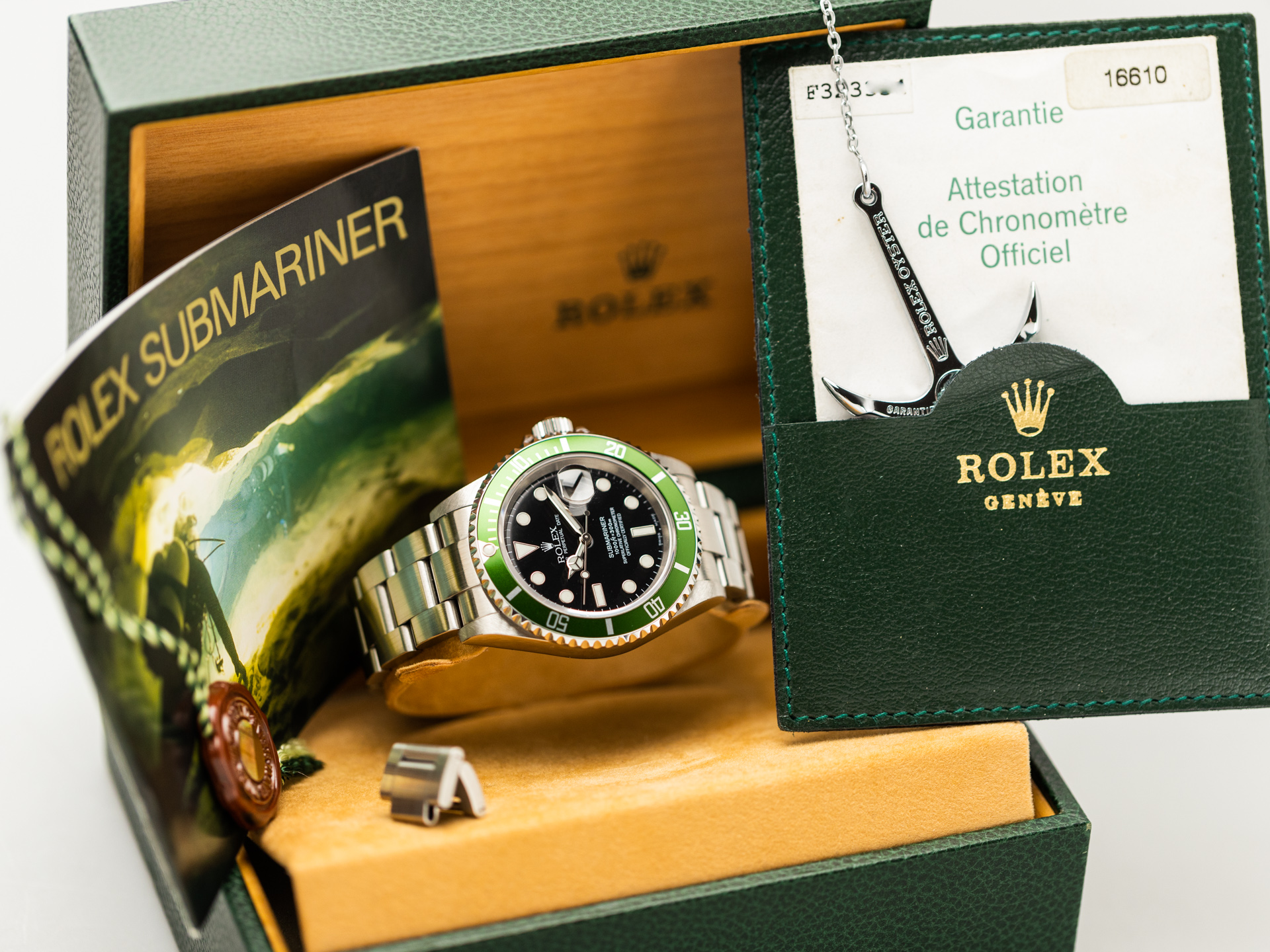 Rolex Submariner Date LV FLAT FOUR Ref-16610 Stainless Steel Box Papers  Bj-2004 Rolex Service 2019