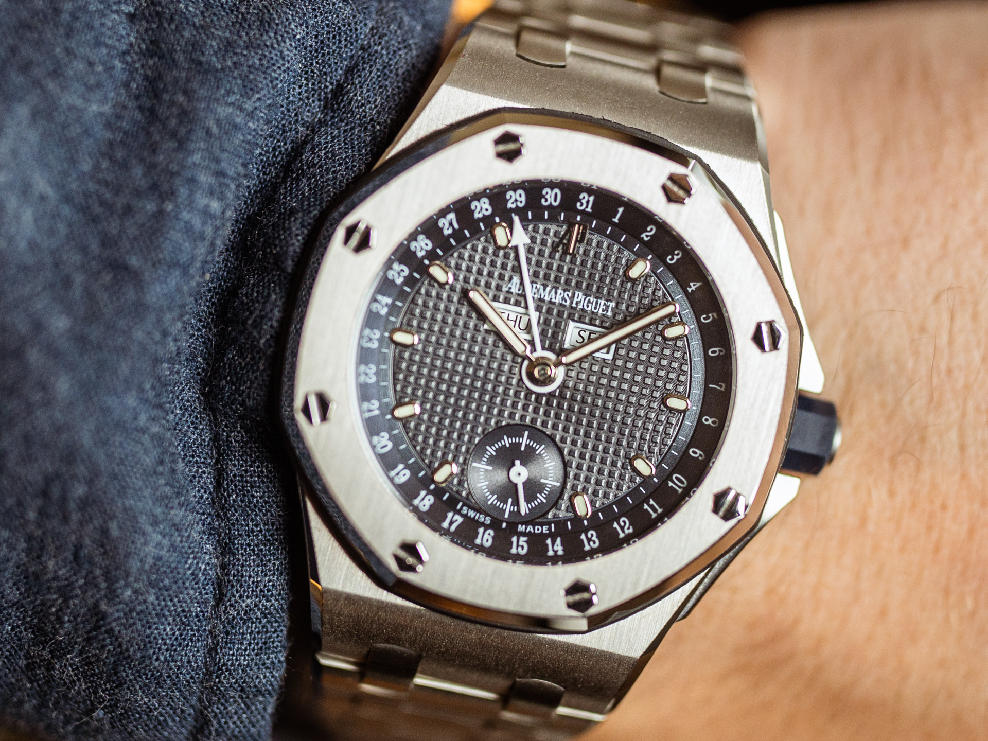 AUDEMARS PIGUET Royal Oak OFFSHORE Tripple Calendar Steel Ref 25807ST Box Bj 2000 Excellent