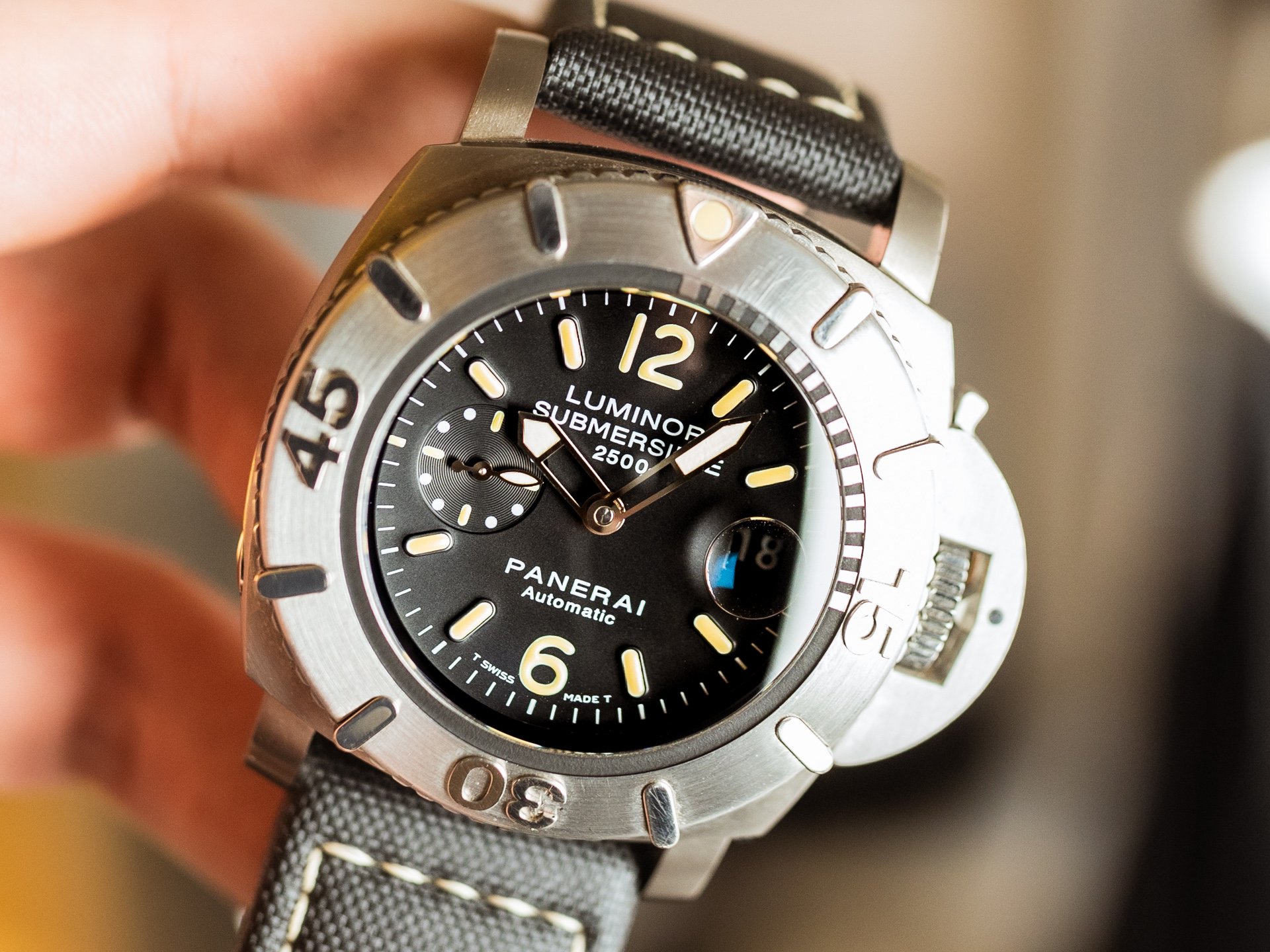 PANERAI SUBMERSIBLE 2500 PAM00194 Steel Tritium Dial Limited 1000