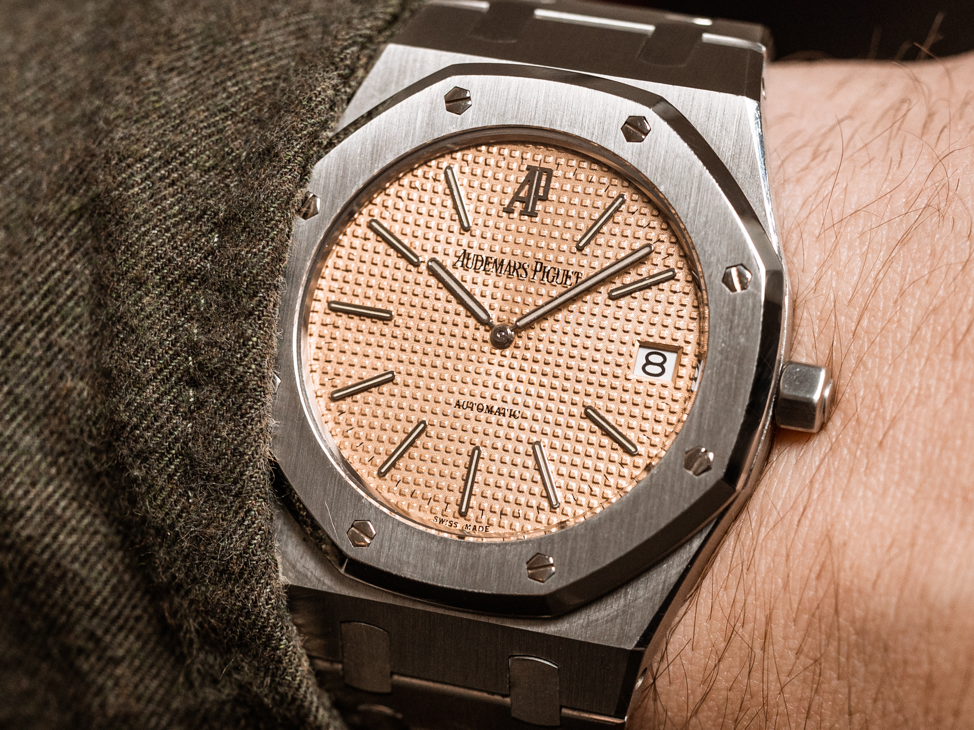 Audemars Piguet Royal Oak Chronograph 26022BC - Salmon dial – Mr Watchley