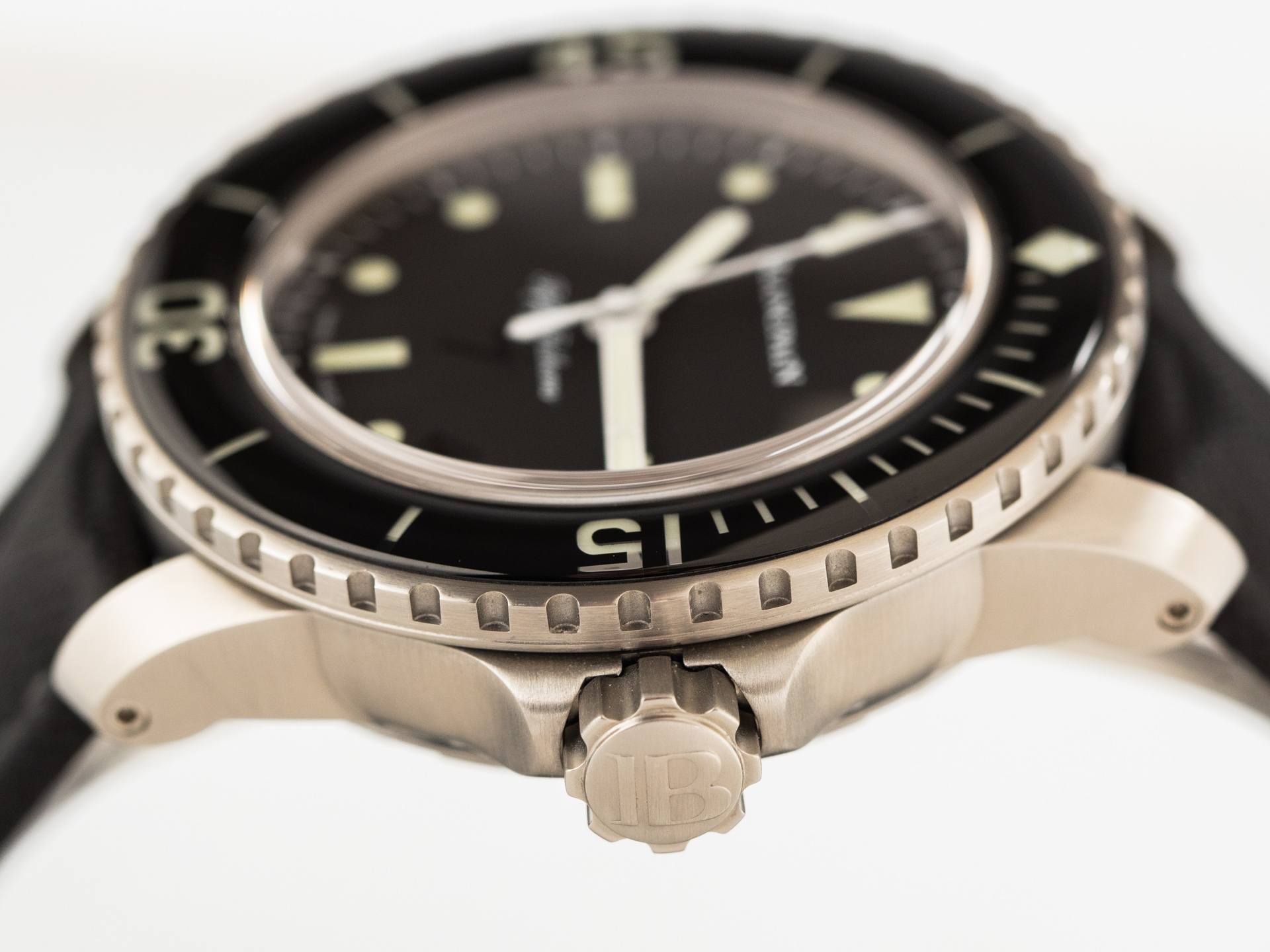 5015e 1130 b52a sale