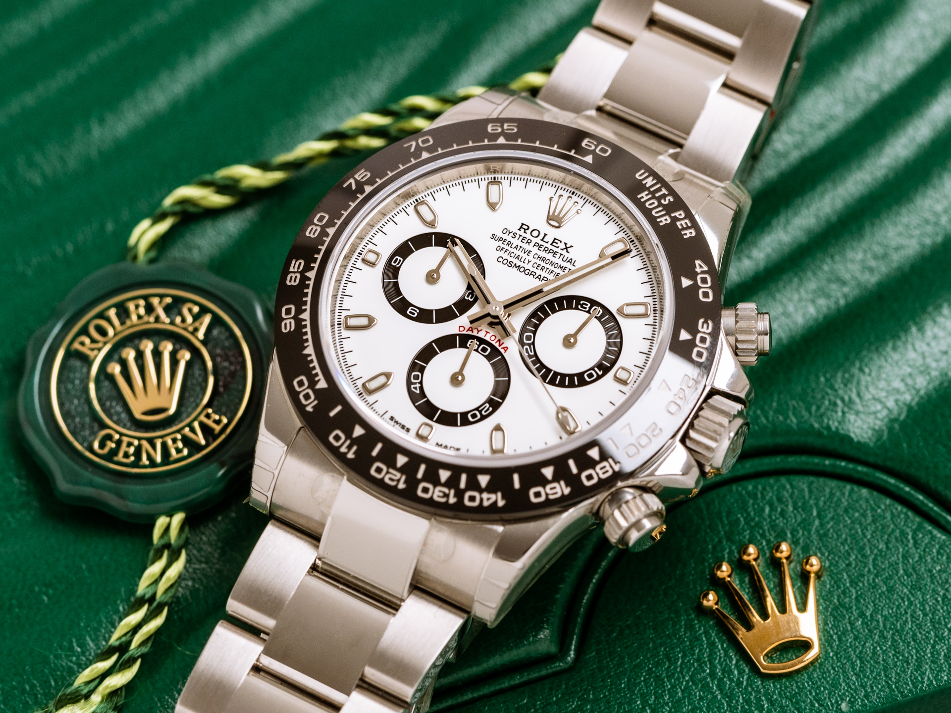 ROLEX DAYTONA Cosmograph Ref 116500LN Steel Ceramic White Dial Box Papers Bj 2017 Germany LC 100 Unworn Stickers On
