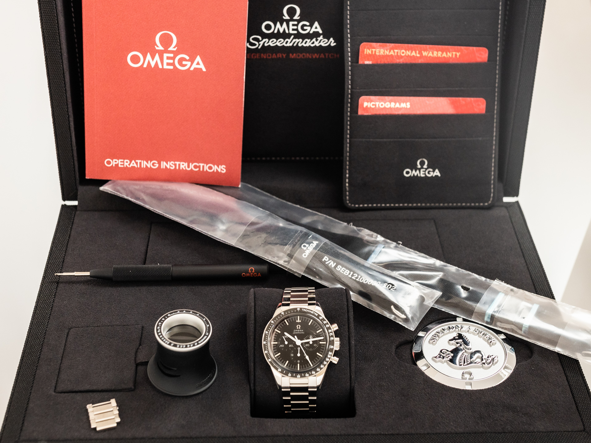 OMEGA SPEEDMASTER Professional Ref 31130403001001 Kaliber 321 Ed White Re Edition Box Papers Germany 2021 UNWORN