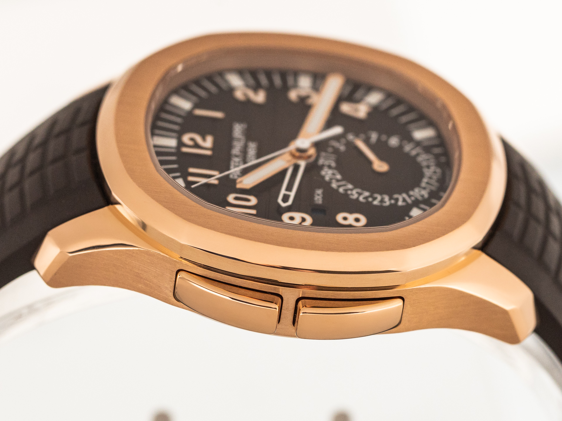 Patek Philippe Aquanaut Travel Time Ref 5164r 001 18k Rose Gold Box Papers Bj