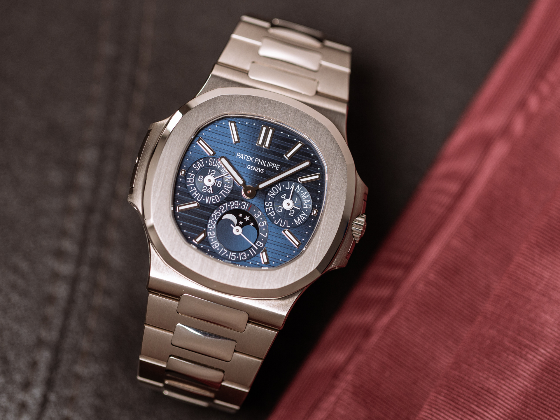 PATEK PHILIPPE NAUTILUS PERPETUAL CALENDAR Ref 5740 1G 001 18k White 