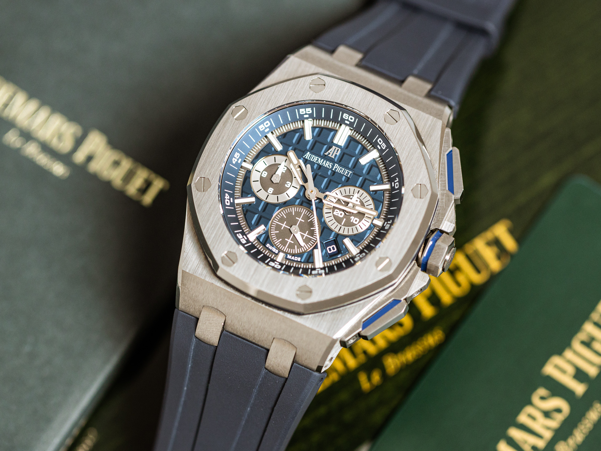 Audemars Piguet Royal Oak OFF SHORE CHRONOGRAPH Ref 26480TI Titanium Box Papers Bj 2020 EU