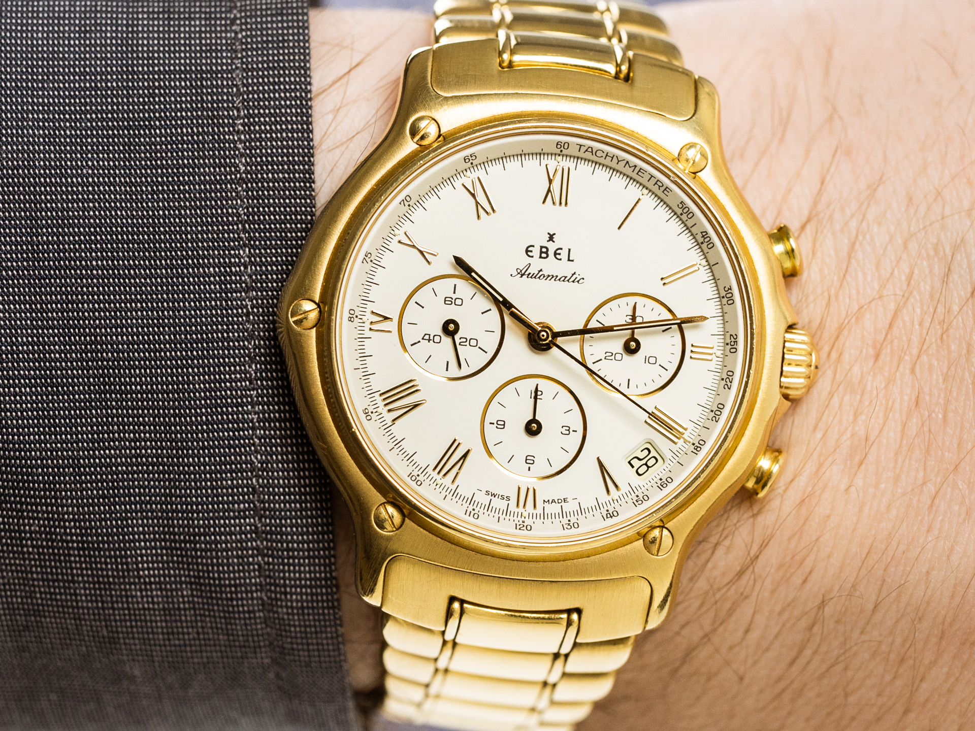 Ebel 1911 chronograph 18k yellow gold store