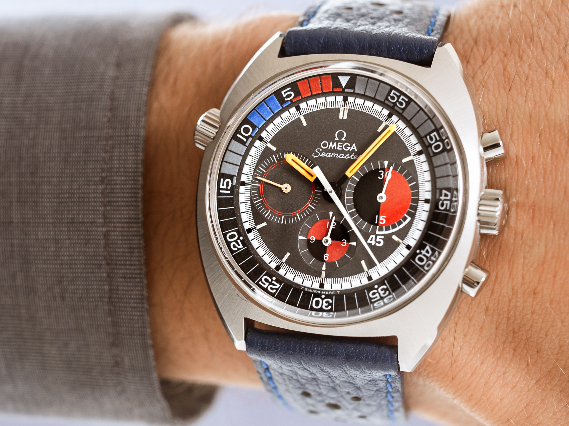 OMEGA Vintage SEAMASTER Chronograph SOCCER Ref 145 019 69 Steel Multi Color Tritium Dial Bezel Inlay Bj 1970