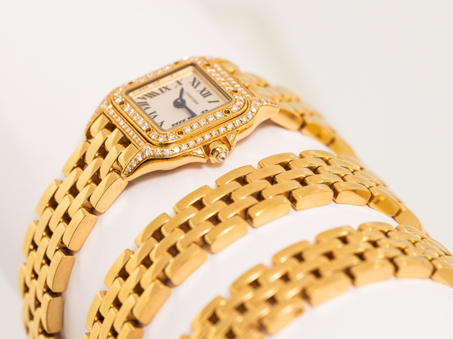 CARTIER PANTHERE TRIPLE LOOP Ref WJPN0013 18k Yellow Gold Box Papers Bj 2021 Like New