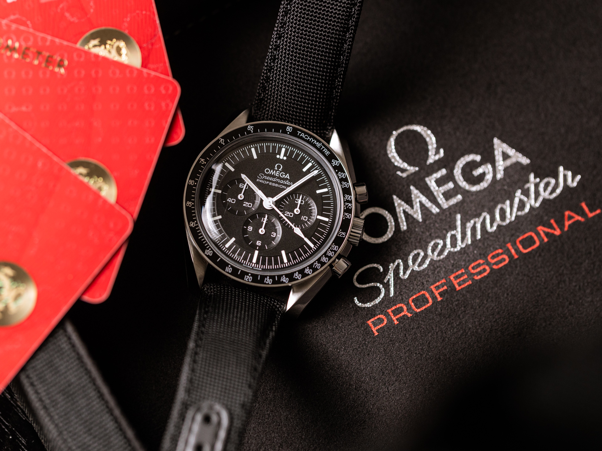 OMEGA SPEEDMASTER PROFESSIONAL Ref 31032425001001 Stainless Steel 