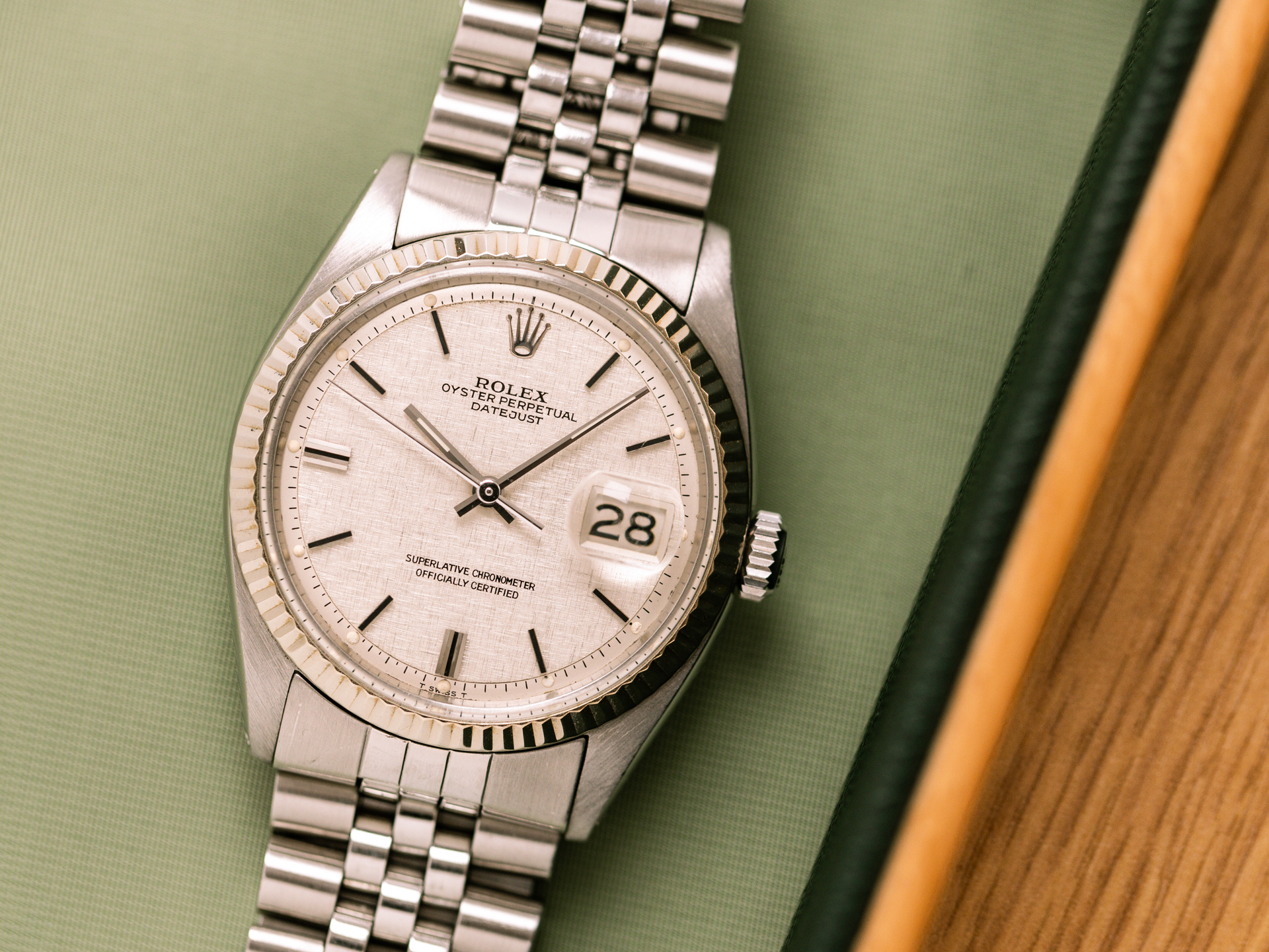 Rolex 1601 size clearance